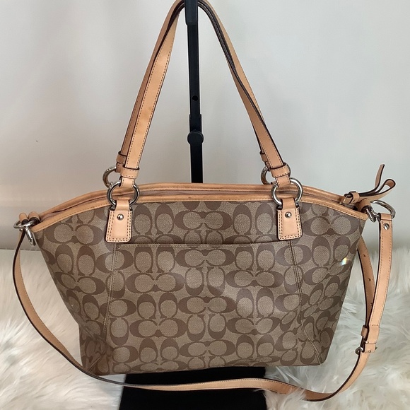 Coach Peyton Tote - Picture 5 of 9